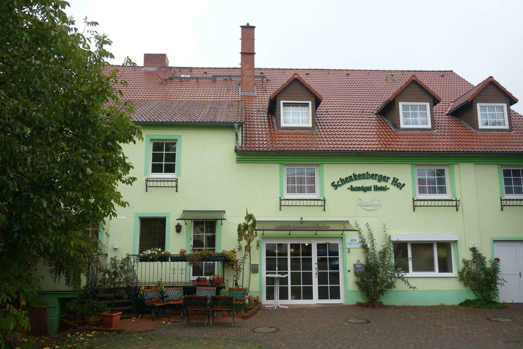 Hotel Bad Schmiedeberger Hof Экстерьер фото
